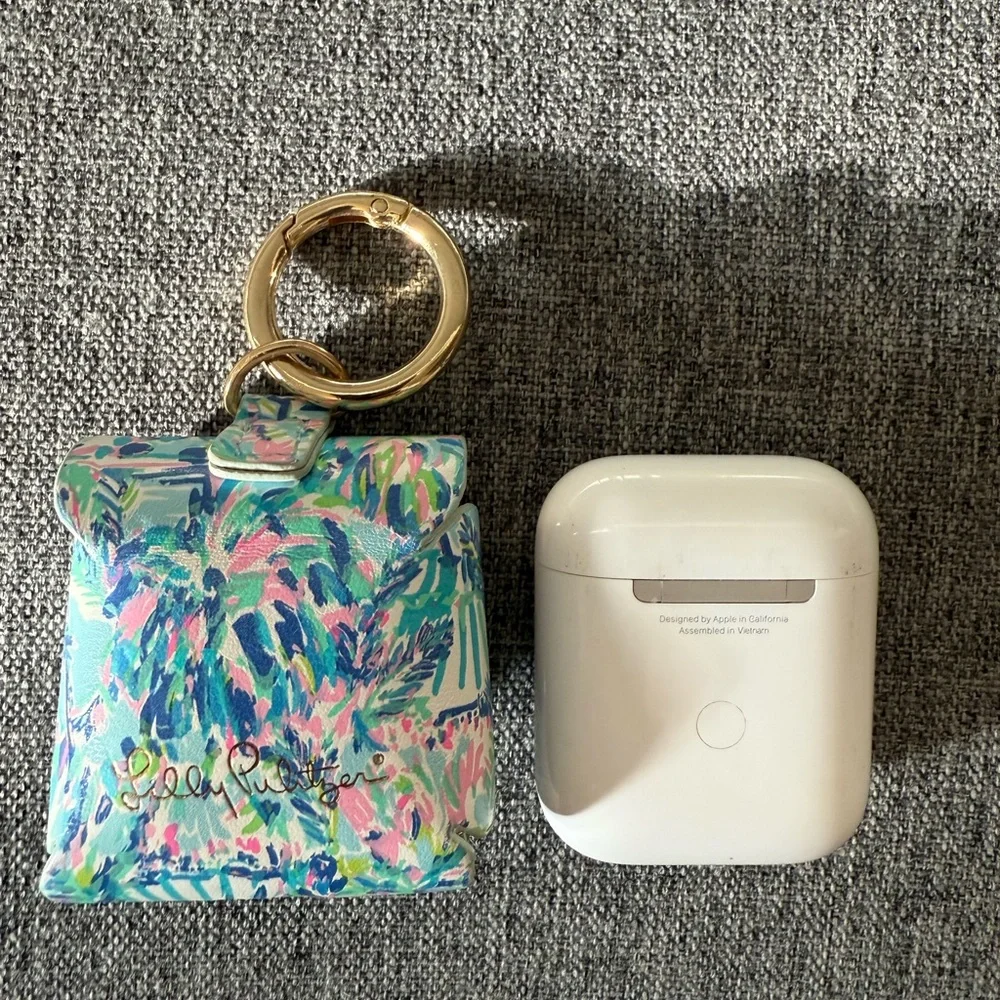 Apple AirPods Second Generation with Lily Pulitzer Case EUC - Picture 2 of 7